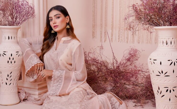 découvrez la douceur exceptionnelle de notre broderie raffinée, alliant élégance et confort pour sublimer tous vos projets textiles.