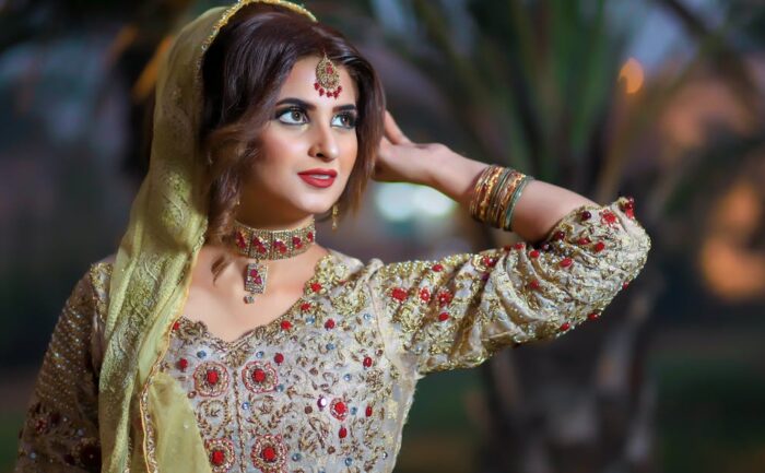 découvrez nos vêtements brodés alliant style et résistance exceptionnelle à l'usure pour un look durable et élégant.